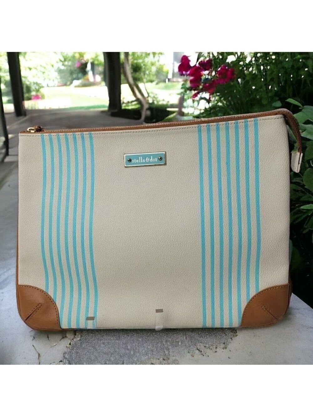 Stella & Dot Ipad Carrying Case - Cute!